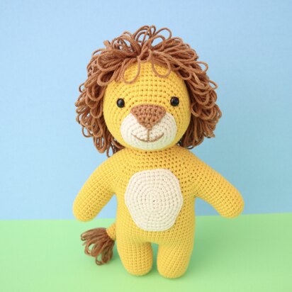 Leonard the Lion Amigurumi