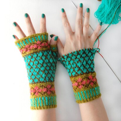 Just for Fun mitts - knitting pattern