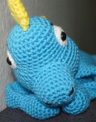 Crochet Pattern for the Dinosaur Yellblue!