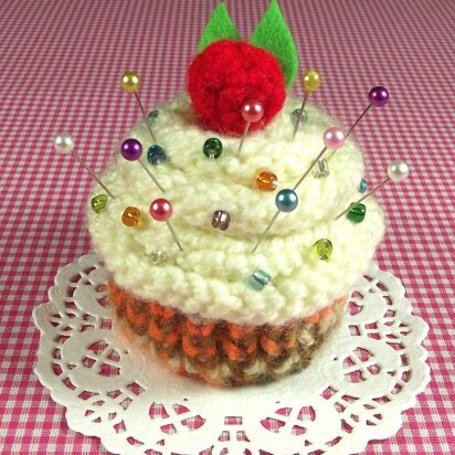 Cream Frosting Cupcake Pincushion