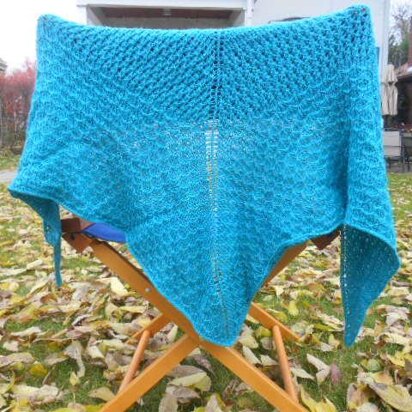 Poolside Shawl - knitting pattern