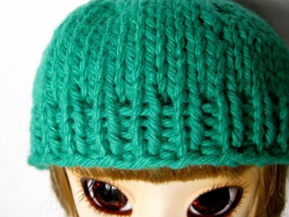 Basic Beanie for Blythe and Pullip dolls