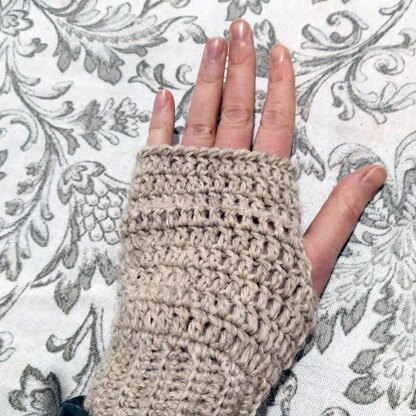 Fingerless mitts