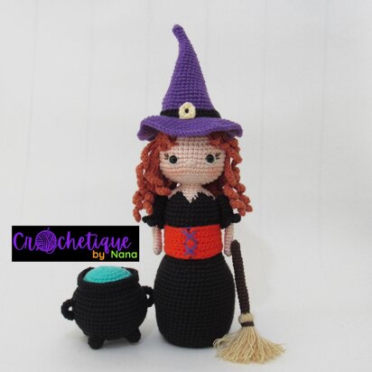 Cute Halloween Witch /Brujita con Escoba y Caldera