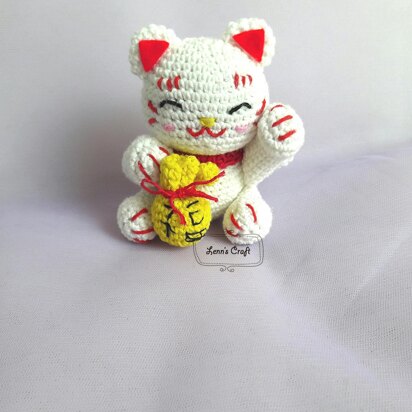 Maneki neko Lucky cat amigurumi crochet pattern