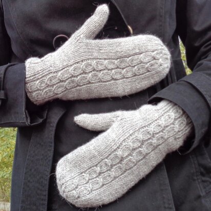 Petronela Mittens - knitting pattern