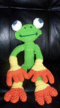 Tree Frog Amigurumi crochet play toy doll