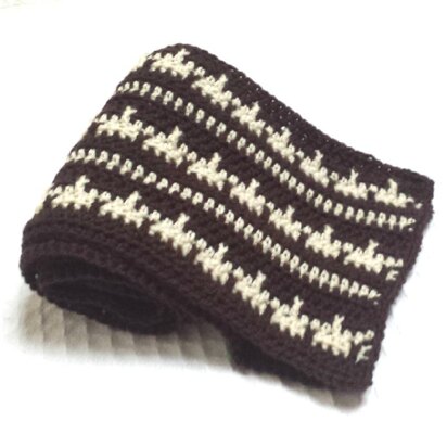Geometric Stripes Two-Tone Mens Crochet Scarf