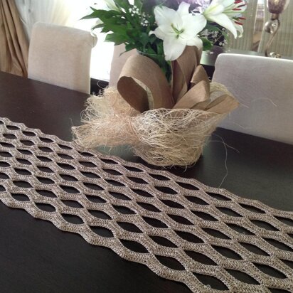 Table Runner N 136