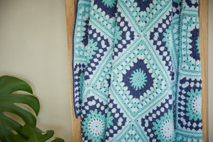 Crochet Granny Square Blanket in Hayfield Bonus DK - CBBDK10274 - Downloadable PDF