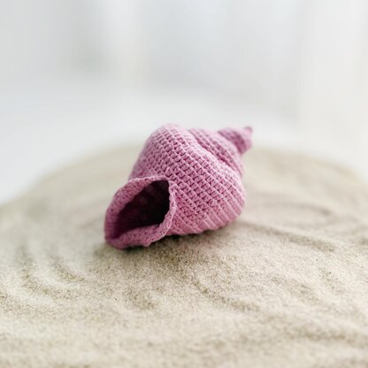 Crochet Seashell pattern, amigurumi shell, summer home decor