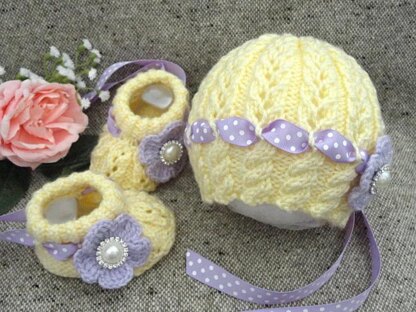 Lace Knitting Pattern Baby Hat and Baby Shoes