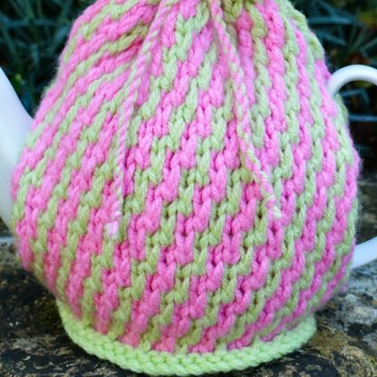 Marshmallow 4 Cup Teapot Cosy Knitting Pattern