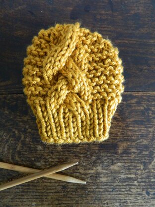 Super Chunky Cable Garter Stitch Hat