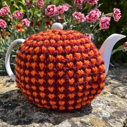 Retro Tweed 4 Cup Teapot Cosy Knitting Pattern.