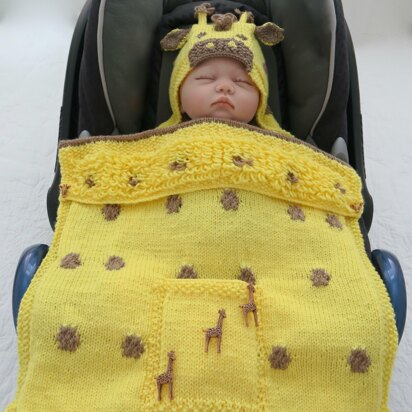 Giles Giraffe Hooded Baby Car Seat Blanket