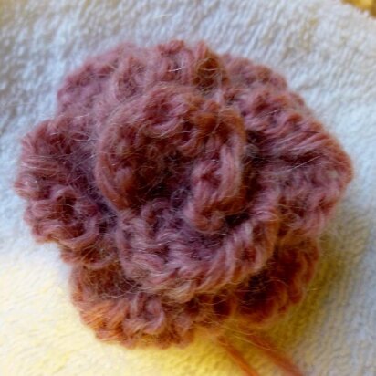 Sweet & Simple Knitted Rosette