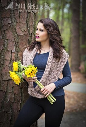 Ariadne Fluted Cowl - Easy & Fun Project