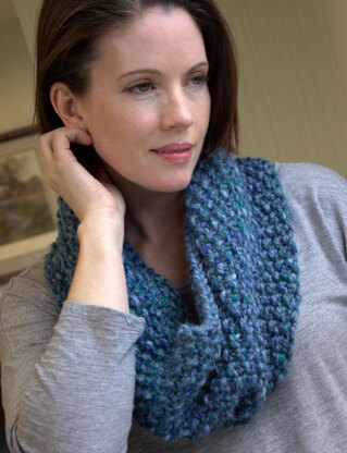 Seed Stitch Cowl in Plymouth Yarn Encore Mega Colorspun - F607 - Downloadable PDF