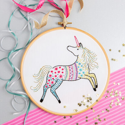 Hawthorn Handmade Unicorn Contemporary Printed Embroidery Kit - 15 x 15cm / 5.9 x 5.9in