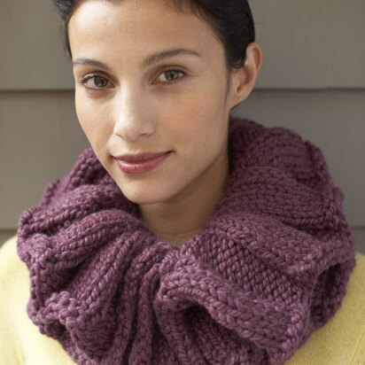 Corrugated Scarf in Lion Brand Wool-Ease Thick & Quick - 80910AD