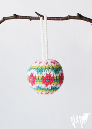 Fair Isle Christmas Baubles with Tassels (2015035)