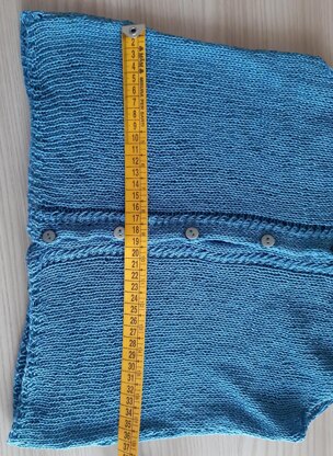 Joy - V-neck summer top with buttons