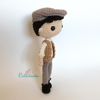 Gilbert Blythe amigurumi doll - crochet pattern by Crochelandia
