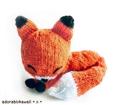 Knit Sleepy Fox Amigurumi