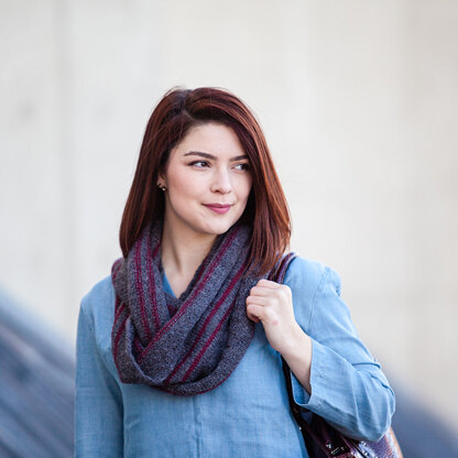 759 Partridgefield Cowl - Knitting Pattern for Women in Valley Yarns Peru