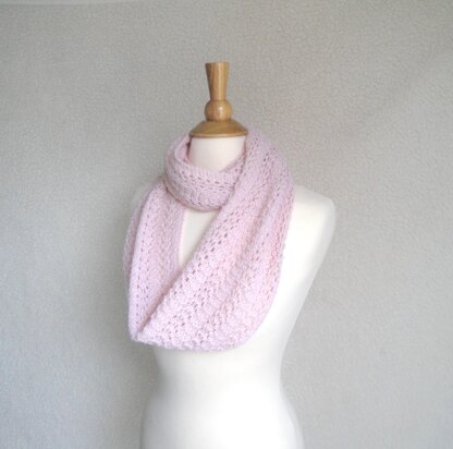 Featherweight Infinity Scarf