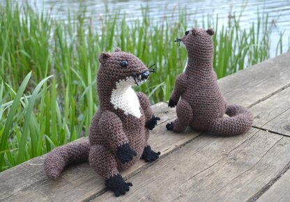 Crochet otter. Amigurumi toy. Realistic river otter. Crochet mammal