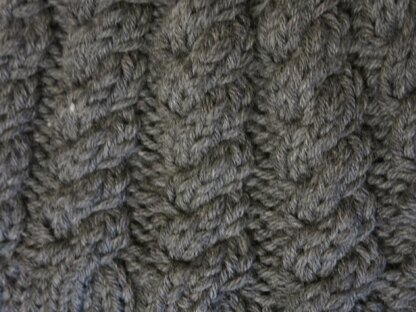 Superchunky Cabled Hat