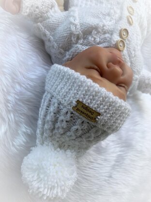 Primrose romper set with bobble hat