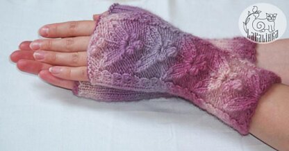 Cherry Tale Fingerless mitts