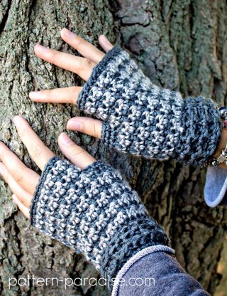 Dogwood Fingerless Gloves