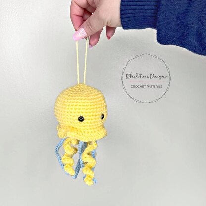 Jellyfish Amigurumi