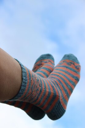 Sea and Sun Socks