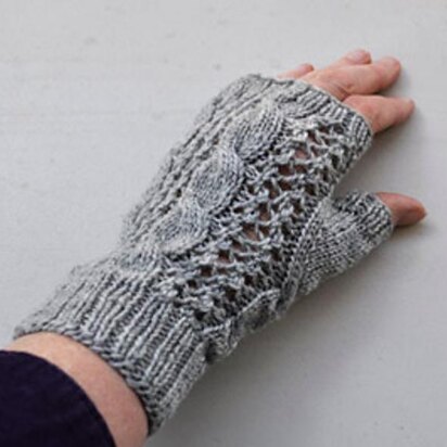 Cables 'n Lace Mitts