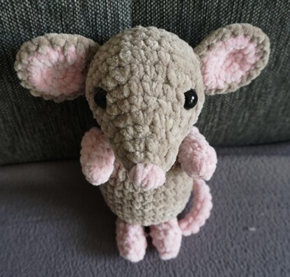Crochet Pattern for the Mouse Mausi!
