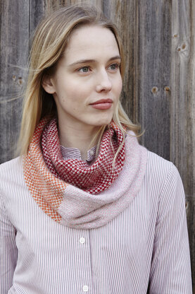 "Chloe Cowl" - Cowl Knitting Pattern For Women in Debbie Bliss Aymara - DB210