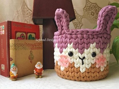 Recycled (t-shirt) yarn basket- Bunny-103