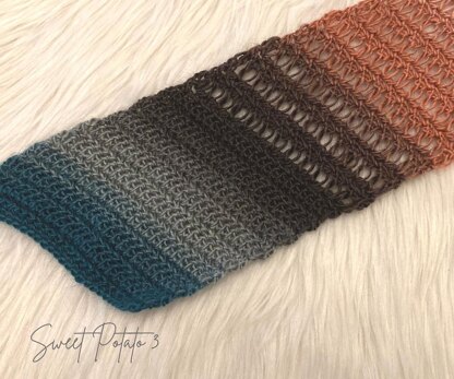 Loops & Lace Scarf