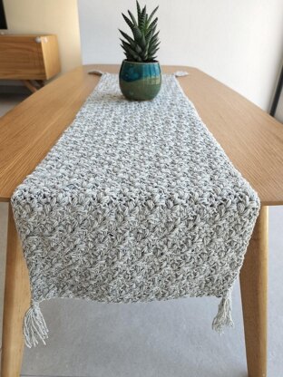 Waves of Grain C2C Table Runner