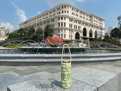 Four Leaf Clover Bottle Holder