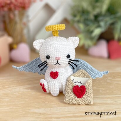 Smitten Little Kitten Amigurumi Crochet Pattern