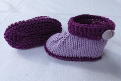 Strickanleitung Babyschuhe / Booties kombiniert mit Häkeln