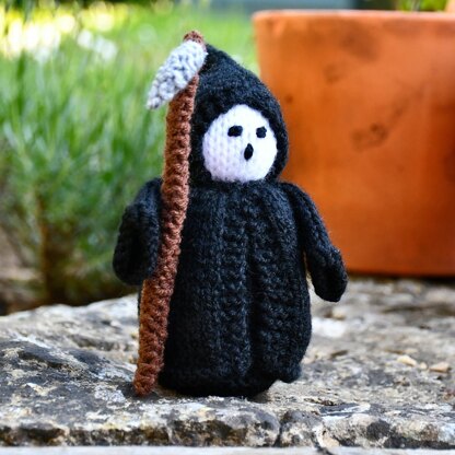 Halloween Grim Reaper Doll Knitting Pattern - Toy Knitting Pattern