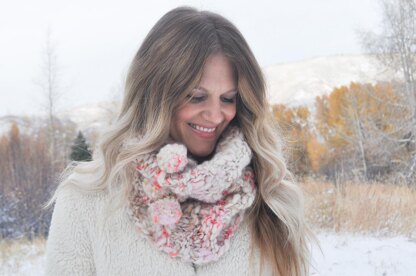 Snowball Blossom Cowl