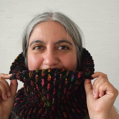 Ribbon Stitch Cowl